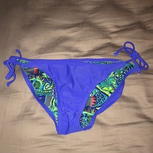Bikini bottoms